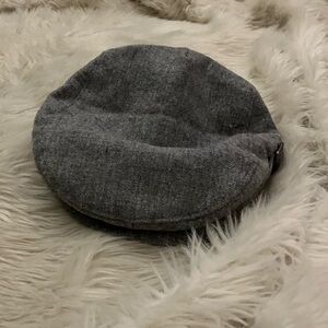 Janie and Jack boys cap size 6 mo.to 12 mo. Grey tweed. Great for pictures!